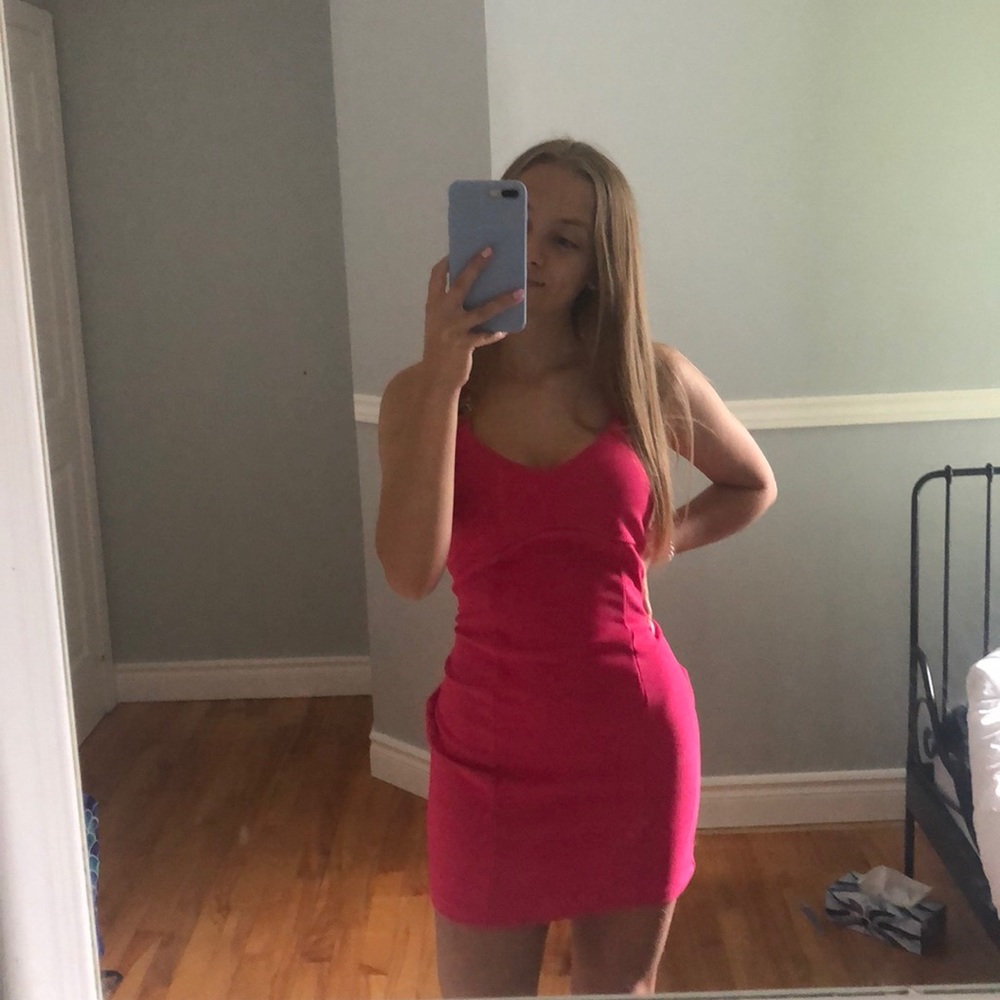PINK DRESS! 💗